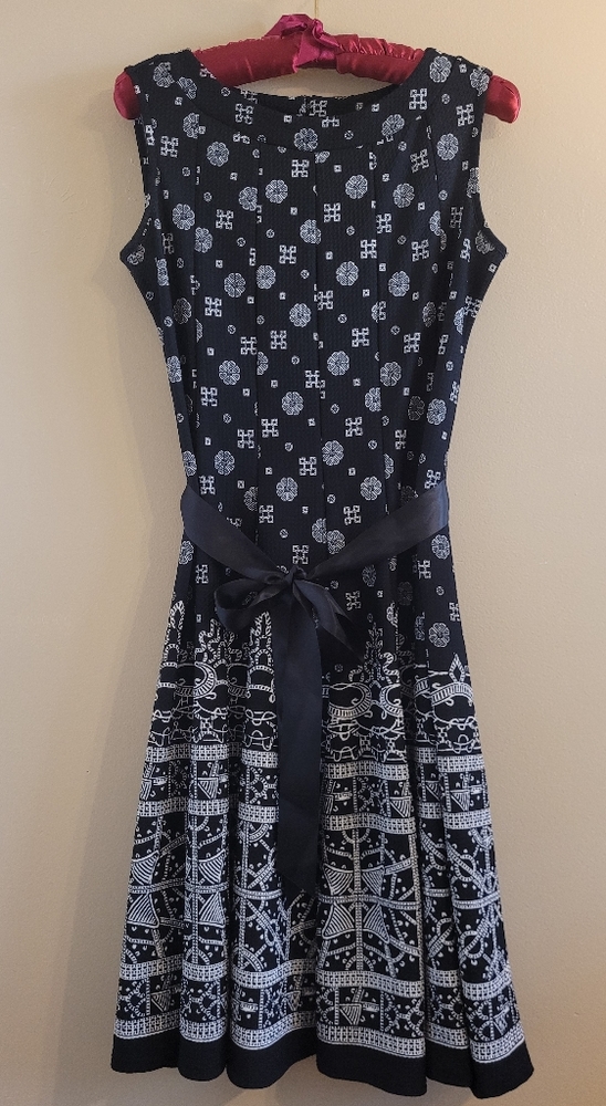 3/$12 SALE Black & White Sleeveless Romantic Elegant Dress Whimsigoth
